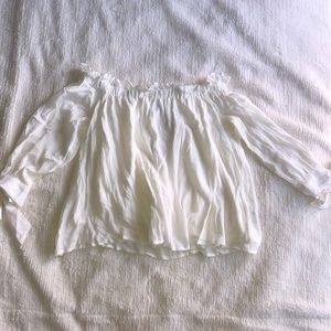 WHITE OFF THE SHOULDER BLOUSE